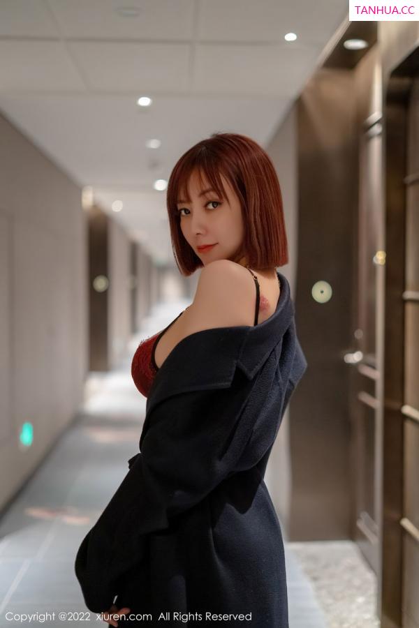 闫雪松 松果儿 [XiuRen]高清写真图 2022.04.19 No.4886 果儿Victoria第10张图片